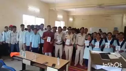 खकनार: लोकमाता की जयंती पर पुलिस का जनजागरण अभियान, खकनार में महिला सशक्तिकरण को लेकर दी प्रेरणादायी सीख