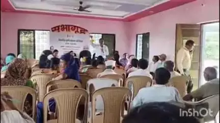साकोली: विकसित कृषी संकल्प अभियानांतर्गत मुरमाडी येथे शेतकऱ्यांना विविध विषयावर तज्ञांनी केले मार्गदर्शन
