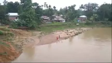 কমলপুর: অবৈজ্ঞানিক সেতু নির্মাণ ধলাই নদীর করাল গ্রাসে এরারপাড় গ্রাম, মুখ্যমন্ত্রীর হস্তক্ষেপের আবেদন #jansamasya
