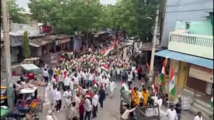पचपहाड़: भवानीमंडी में ऑपरेशन सिंदूर की सफलता के उपलक्ष्य में निकाली गई भव्य तिरंगा यात्रा