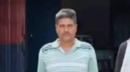 चकिया: थाना शहाबगंज पुलिस ने बड़ौरा से 2 वारण्टी अभियुक्तों को किया गिरफ्तार
