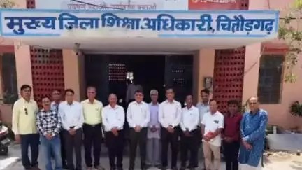 चित्तौड़गढ़: मुख्य जिला शिक्षा अधिकारी के कार्यालय पर नए मुख्य जिला शिक्षा अधिकारी का किया गया स्वागत
