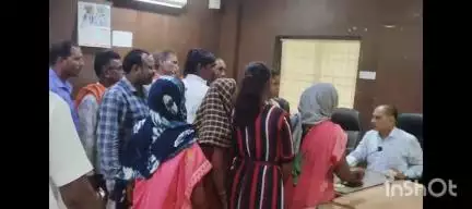 बेमेतरा: बेमेतरा कलेक्ट्रेट में अपर कलेक्टर ने सुनी लोगों की समस्याएं, कुल 32 आवेदन प्राप्त हुए