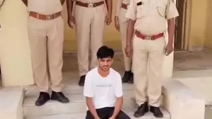 चितलवाना: सरवाना पुलिस ने ऑपरेशन धरकरभर के तहत कार्रवाई करते हुए एनडीपीएस एक्ट में वाछित आरोपी को किया गिरफ्तार