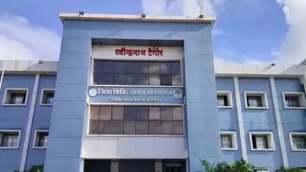 कोंडागांव: सड़क दुर्घटना पीड़ितों को अब मिलेगा डेढ़ लाख रुपये तक निःशुल्क इलाज, राहवीर योजना में मददगारों को ₹25 हजार का इनाम