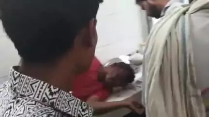 भांडेर: ग्राम सालोन बी के पास सड़क हादसे में 2 लोग घायल, एक गंभीर हालत में जिला अस्पताल रेफर