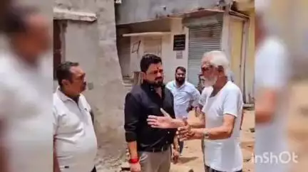 શહેરમાં નિવિન બનતા રોડ રસ્તાની ઈન્ચાર્જ પાલિકા પ્રમુખ નાગજીભાઈ દેસાઈએ સ્થળ વિઝીટ કરી