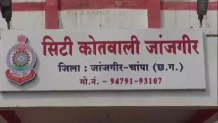 जांजगीर: सिटी कोतवाली पुलिस ने बाजार पारा से शराब पीने का साधन उपलब्ध कराने वाले आरोपी को किया गिरफ्तार
