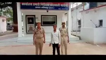 महरौनी: न्यायालय द्वारा जारी एनबीडब्ल्यू वारंट के मामले में महरौनी कोतवाली पुलिस ने भड़रऊ निवासी अभियुक्त को किया गिरफ्तार