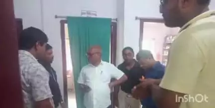 शाम्हो अकहा कुरहा: शाम्भो में निर्माणाधीन सामुदायिक स्वास्थ्य केंद्र भवन में कार्य प्रगति का सीएस बेगूसराय ने किया निरीक्षण