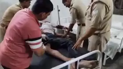 रसूलाबाद: अंगदपुर में बस और कार की आमने-सामने भिड़ंत, कार सवार 2 लोग घायल, सीएचसी में उपचार के बाद गंभीर हालत में कानपुर रेफर