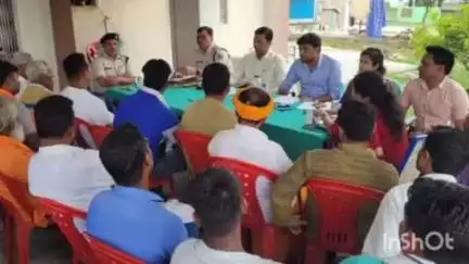 झंझारपुर: बकरीद पर्व को लेकर झंझारपुर थाना परिसर में शांति समिति की बैठक हुई