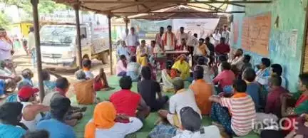 विकसित कृषि संकल्प अभियान के तहत मुंडागांव व घोटिया में किसानों को खेती के उन्नत तरीकों की वैज्ञानिकों ने दी जानकारी