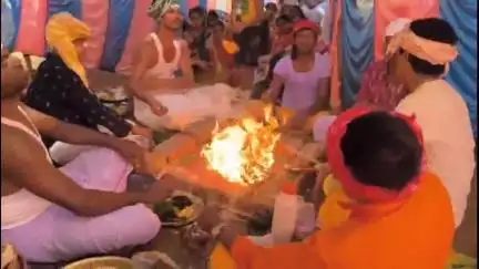 বিনপুর ২: পচাপানীতে, পচাপানী জয় বাবা লোকনাথ ক্লাবের পরিচালনায় লোকনাথ তিরোধান দিবস পালন