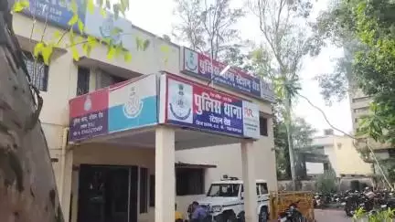 रतलाम नगर: स्टेशन रोड पुलिस ने भक्तन की बावड़ी रोड से गांजा परिवहन करते दो बदमाशों को पकड़ा, की कार्यवाही