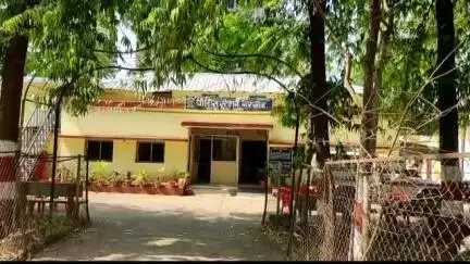 नरखेड: मोवाड येथे अमली पदार्थाचे सेवन करणाऱ्या आरोपीला पकडण्यात आले रंगेहात