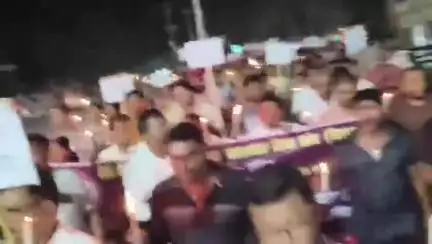 कस्बा: ललित को इंसाफ दिलाने के लिए राजेंद्र पार्क उद्यान से आर एन साह चौक तक निकाली गई कैंडल मार्च