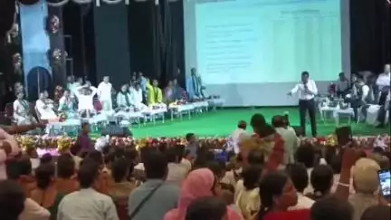 কোলাঘাট: কোলাঘাটের বলকা মঞ্চে পঞ্চায়েত কাজের পর্যালোচনা বৈঠকে বিরোধীদের বলতে বাধা অভিযোগ বিরোধীরাই বেশি বলেছে বলেন রাজ্যে মন্ত্রী