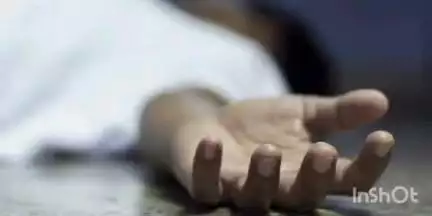 चंद्रपूर: युवकांची गळफास घेऊन आत्महत्या लावारी येथील घटना
