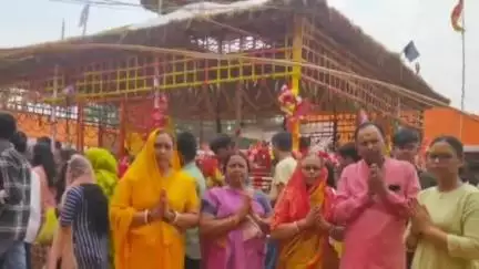 देवघर: देवघर कोरियाशा में 9 दिवसीय यज्ञ के साथ संगीत में राम कथा का आयोजन