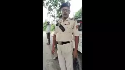 উদয়পুর: নিজের গাড়িতে কাগজ নেই, তবু জনগণকে ফাইন? এ কেমন রাষ্ট্রপতি পুরস্কারপ্রাপ্ত পুলিশ উদয়পুরে