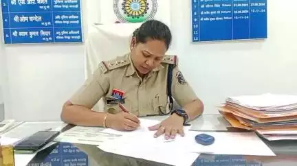 पेण्ड्रा रोड गौरेला: गौरेला थाना प्रभारी अंजना केरकेट्टा ने किया पदभार ग्रहण, मेडिकल नशे सहित जन जागरूकता अभियान चलाने की बात कही
