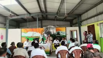 వేములవాడ: తెలంగాణ రాష్ట్రాన్ని విత్తన భద్రతలో దేశాన్ని ఆదర్శంగా నిలిపే లక్ష్యంతో ప్రభుత్వం ముందుకెళ్తుంది:వ్యవసాయ శాఖ అధికారులు