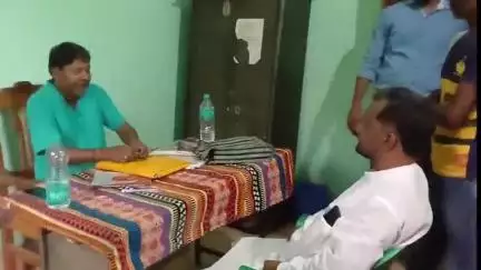 বলরামপুর: বলরামপুর থানা লার্জ সাইজড কো - অপারেটিভ এগ্রি মার্কেটিং সোসাইটি লিমিটেডে শ্রমিকদের কম মজুরি দেওয়ার অভিযোগে সরব বিধায়ক