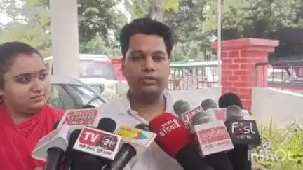 हल्द्वानी: स्वर्णिका शोरूम के व्यवसाई ने दंपति पर ₹50 लाख देने का दबाव बनाया, दंपति ने पुलिस से लगाई गुहार