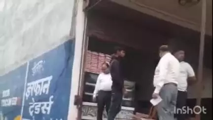 भाटपार रानी: खाद्य सुरक्षा एवं औषधि प्रशासन ने मिलावटी खाद्य तेल बिक्री को लेकर नवलपुर समेत पूरे जिले में चलाया अभियान