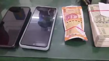 কোচবিহার ২: বড়সর সাফল্য নিউ কোচবিহার স্টেশনের RPF এর, প্রচুর নগদ টাকা সহ গ্রেপ্তার এক যুবক