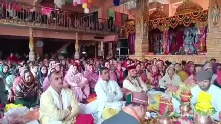 ठियोग: लक्ष्मीनारायण मंदिर ठियोग में भागवत महापुराण कथा का हुआ समापन, हजारों की संख्या में क्षेत्र के लोग रहे मौजूद