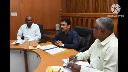 ಚಿಕ್ಕಬಳ್ಳಾಪುರ: 11ನೇ ಅಂತಾರಾಷ್ಟ್ರೀಯ ಯೋಗ ದಿನಾಚರಣೆಗೆ ಸಿದ್ಧತೆ: ನಗರದ ನ್ಯಾಯಾಲಯದಲ್ಲಿ ಜಿಲ್ಲಾಧಿಕಾರಿ ರವೀಂದ್ರ
