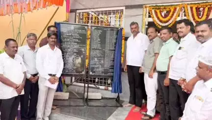 ಸವದತ್ತಿ: ಪಟ್ಟಣದಲ್ಲಿ ಅಂಬೇಡ್ಕರ್ ಸರ್ಕಾರಿ ಮೆಟ್ರಿಕ್ ನಂತರದ ಬಾಲಕರ ವಿದ್ಯಾರ್ಥಿನಿಲಯ ಉದ್ಘಾಟಿಸಿದ ಶಾಸಕ ವಿಶ್ವಾಸ ವೈದ್ಯ