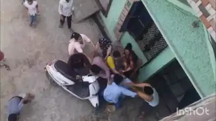 देवबंद: बीच सड़क गाड़ी खड़ी करने को लेकर विवाद, BJP नेता सहित 3 पर मारपीट का केस दर्ज, नानौता थाना क्षेत्र की घटना
