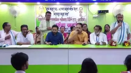 বারুইপুর: রামনগর ২নং গ্রাম পঞ্চায়েতে মাধ‍্যমিক ও উচ্চ মাধ‍্যমিক পরীক্ষায় কৃতি ছাত্র ছাত্রীদের সম্বর্ধিত করা হলো