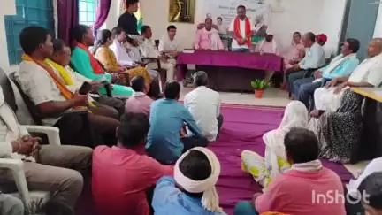 बिछिया: मवई विकासखंड में 'विकसित कृषि संकल्प अभियान' के तहत किसान जागरूकता कार्यक्रम का आयोजन
