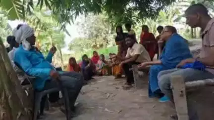 वैशाली: पूर्व मंत्री बिना शाही ने वैशाली विधानसभा के गांवों का किया भ्रमण, लोगों की समस्याएं सुनीं