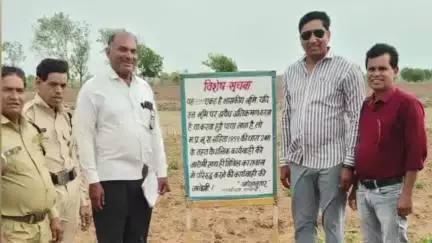 सतवास: सतवास में दो स्थानों पर कार्रवाई कर लगभग 42 एकड़ शासकीय भूमि से हटाया गया अतिक्रमण