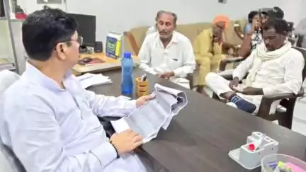 तारानगर: विधानसभा प्रत्याशी भाजपा नेता राकेश जांगिड़ ने तारानगर में अपने आवास पर की जनसुनवाई