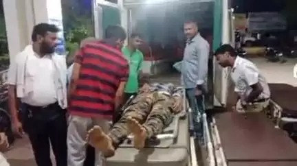 गुमला: नाथपुर जुरा टोली के पास अज्ञात वाहन की टक्कर से एक युवक की मौत, एक गंभीर घायल