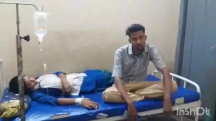 नरहट: तरौन गांव में सर्पदंश से लड़की की तबियत बिगड़ी, नवादा रेफर
