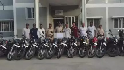 ಕೆ.ಜಿ.ಎಫ್: ದ್ವಿಚಕ್ರ ವಾಹನ ಕಳವು ಪ್ರಕರಣ ಓರ್ವ ಆರೋಪಿಯನ್ನು ಬಂಧಿಸಿದ ಬಂಗಾರಪೇಟೆ ಪೊಲೀಸರು