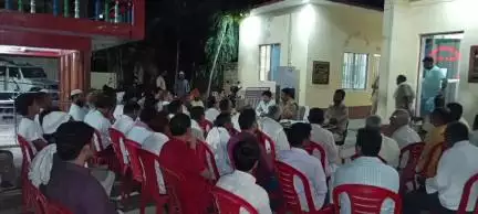 मड़ियाहू: त्योहारों को लेकर रामपुर और मड़ियाहूं में पीस कमेटी की बैठक सम्पन्न