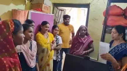 ଜମନକିରା: ରାଧାକୃଷ୍ଣ ପଡ଼ା ଅଙ୍ଗନବାଡ଼ି କେନ୍ଦ୍ରରେ ଗର୍ଭବତୀ ଓ ପ୍ରସୂତି ମହିଳାଙ୍କୁ ପୁଷ୍ଟିକର ଖାଦ୍ୟ ବଣ୍ଟନରେ ଅବହେଳା ଅଭିଯୋଗ #jansamasya