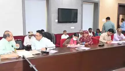 जबलपुर: जबलपुर कलेक्ट्रेट में जनसुनवाई, 188 आवेदन आए!