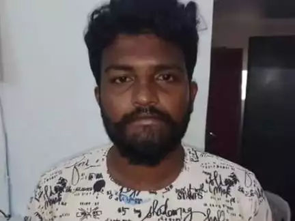 పటాన్​​చెరు: బొల్లారం బీరప్ప బస్తీలో ఏటీఎంలో చోరీకి యత్నించిన నిందితుడిని పట్టుకున్న పోలీసులు