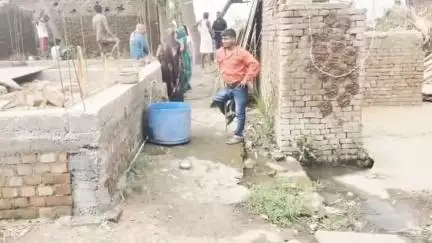 ग्राम कचहरी बेरथू ग्राम हुराडी का रास्ता का बिवाद को उप सरपंच राहुल कुमार के उपस्थित में दिनांक 03.06.2025 किया गया