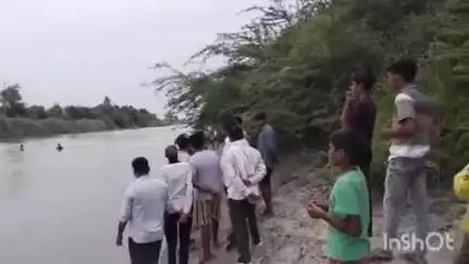 जसराना: पटीकरा नहर में नहाने के दौरान डूबे युवक का नहीं मिला सुराग, तलाश जारी