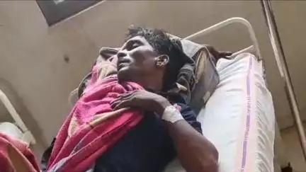 कुरई: कुरई NH-44 पर दो ट्रकों की टक्कर में दो लोग घायल